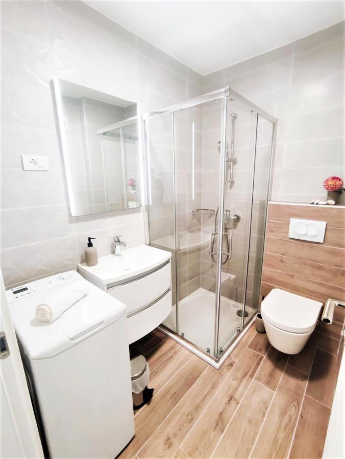 Apartman Dori Pula Luaran gambar