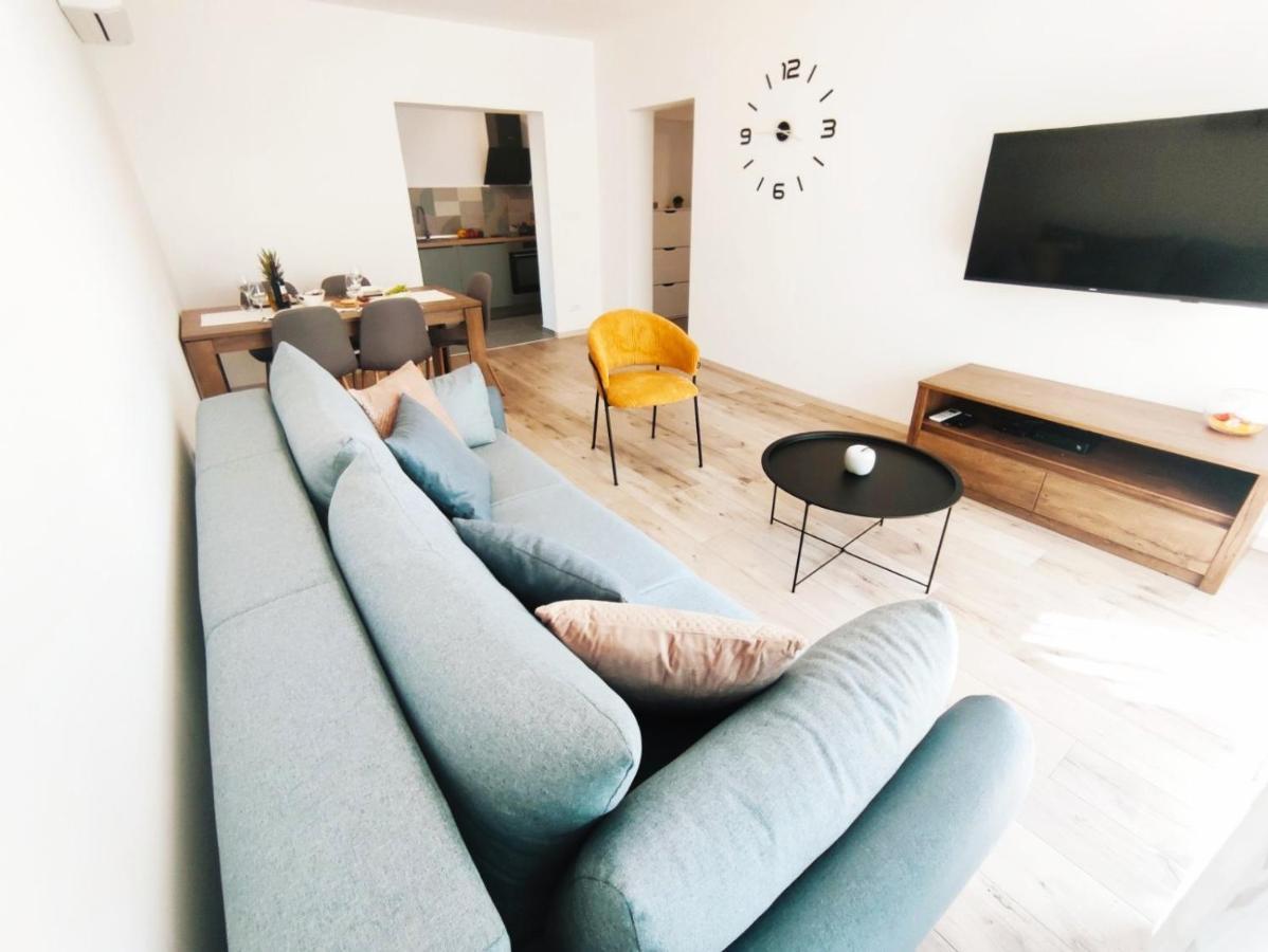 Apartman Dori Pula Luaran gambar