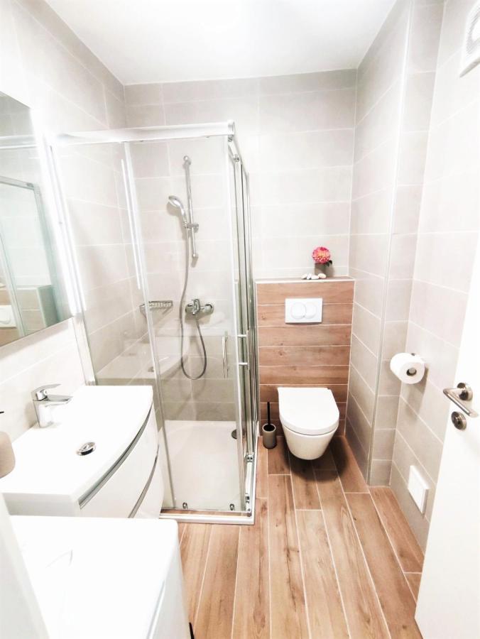 Apartman Dori Pula Luaran gambar